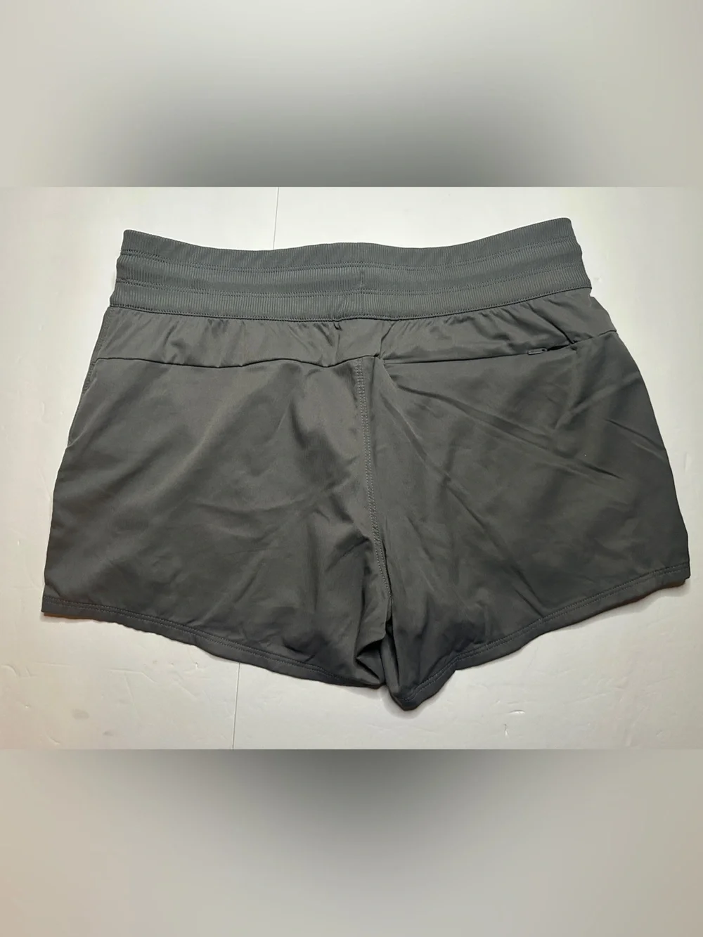 The North Face Women's Gray Athletic Shorts Size Large